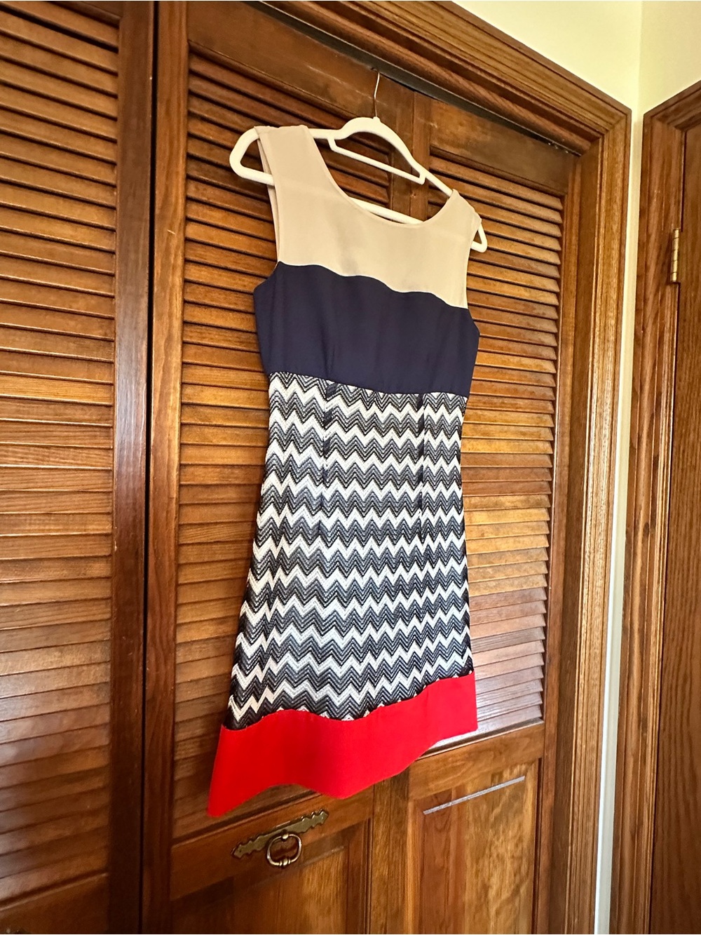 BNWOT Max and Cleo Ava Colorblock Chevron Dress size 8 - Picture 7 of 14